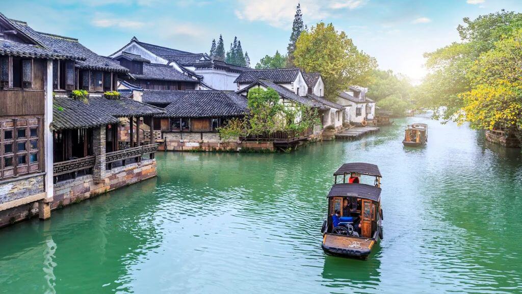 Tham quan Ô Trấn cổ kính, yên bình