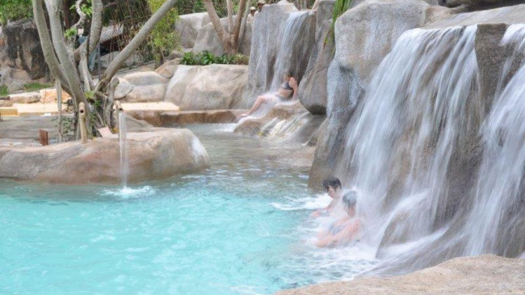 Trải nghiệm tắm khoáng độc đáo