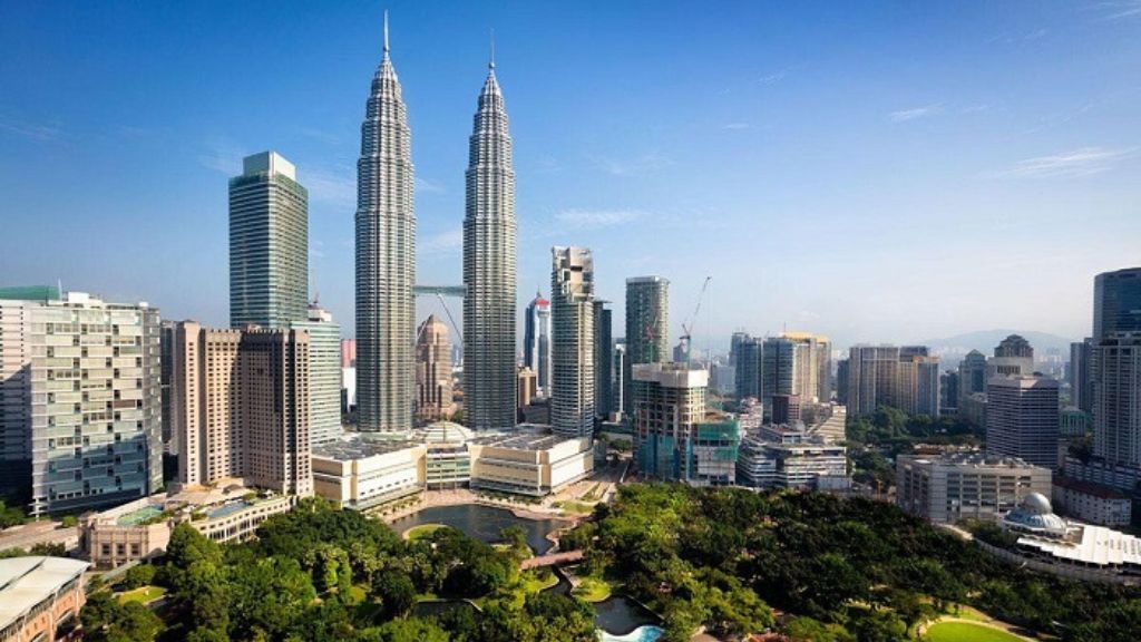 Tháp đôi Petronas - biểu tượng của Malaysia