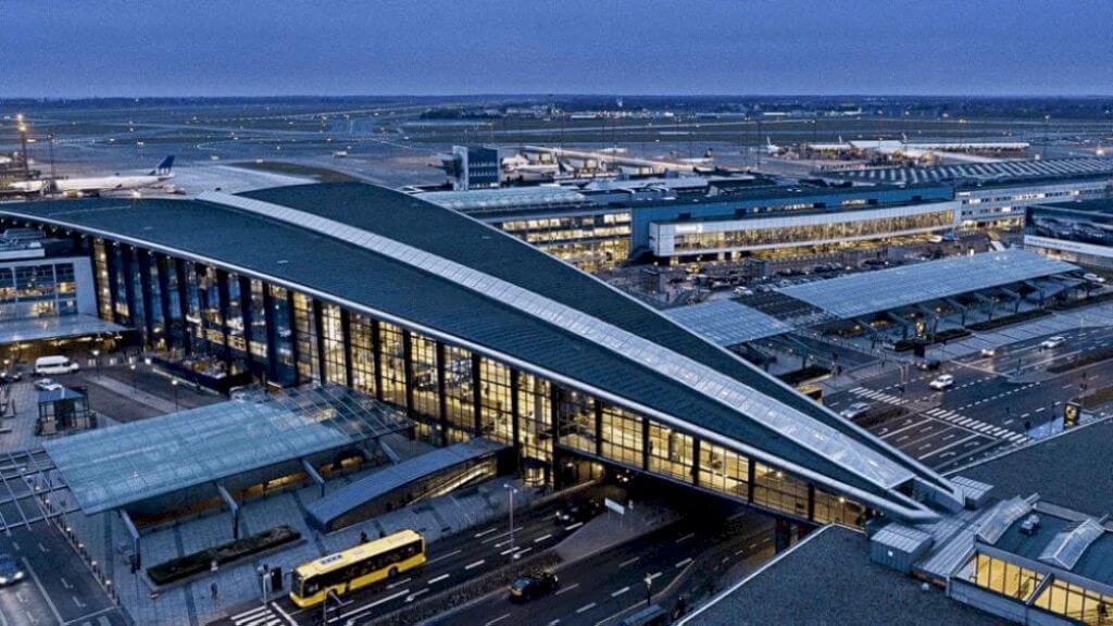 Quý khách làm thủ tục check in, xuất cảnh và khởi hành về Việt Nam trên chuyến bay VN38 CPH – SGN lúc 10 50