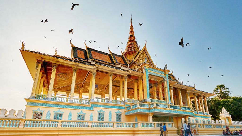 Cung điện Hoàng Gia xa hoa