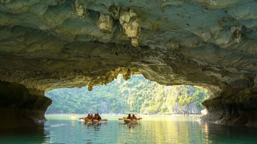 Tour Cát Bà 2 Ngày 1 Đêm | Vịnh Lan Hạ – Ngủ Đêm Du Thuyền 3★ Từ Hà Nội