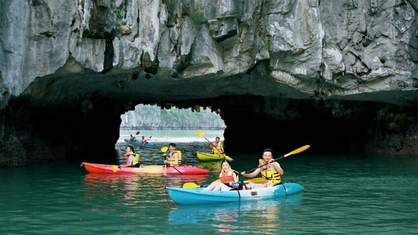Tour Cát Bà 2 Ngày 1 Đêm | Vịnh Lan Hạ – Ngủ Đêm Du Thuyền 3★ Từ Hà Nội