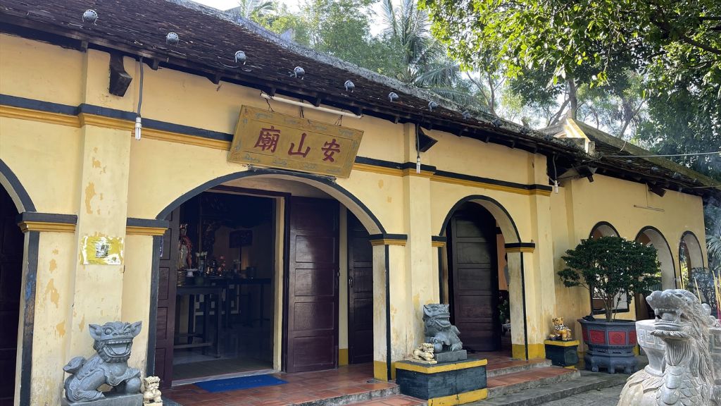 Ghé thăm Miếu bà Phi Yến chốn linh thiêng nơi Côn Đảo