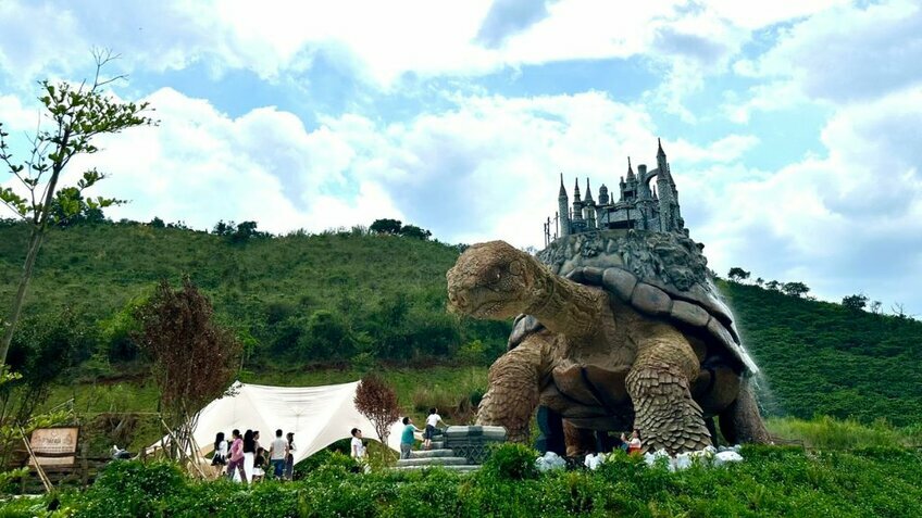Tour Đà Lạt 3N3Đ: HCM - Tea Resort Thác Prenn - Nông Trại Cún - Golf Valley