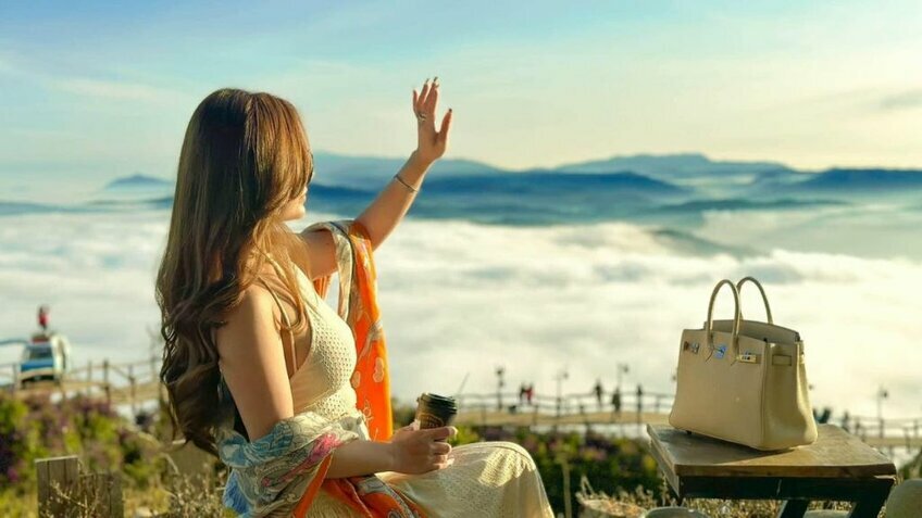 Tour Đà Lạt săn mây 3N3Đ: Đồi chè - KDL Langbiang giao lưu cồng chiêng - Dapa Hill