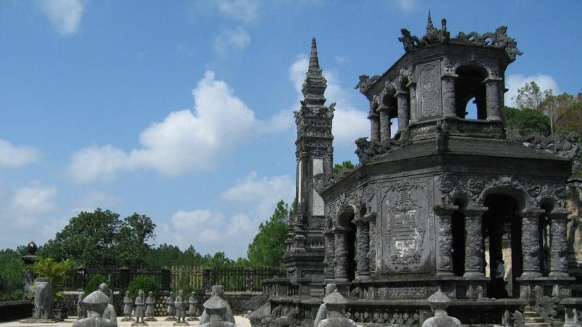 Tour Huế 4 Ngày 3 Đêm | Đại Nội Huế - Rú Chá - Đầm Chuồn - Lăng Tự Đức