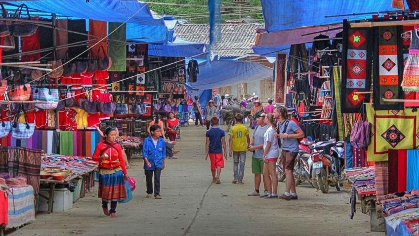 Tour đoàn Hà Nội – Ba Khan – Mai Châu 2 ngày 1 đêm | Team Building & Gala Dinner