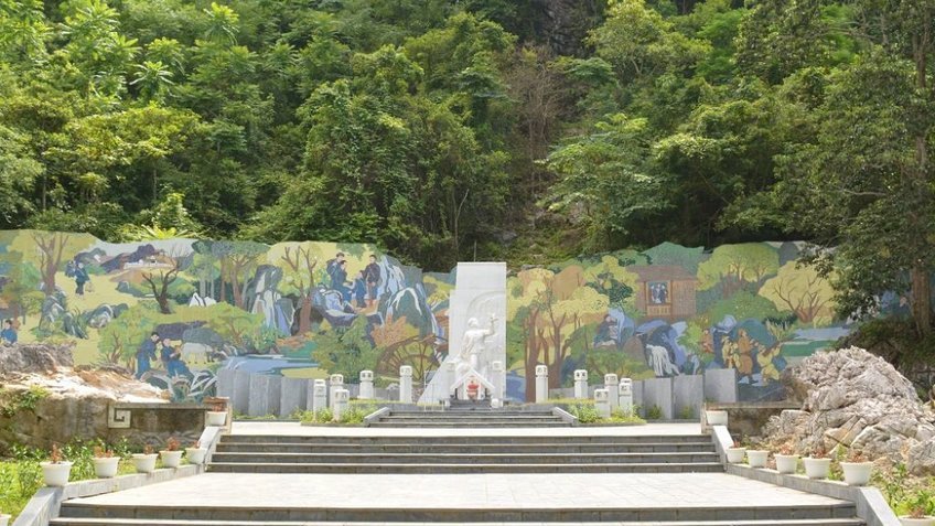 Tour Đông Bắc 5N5Đ: Hà Nội - Cao Bằng - Ba Bể - Hà Giang (từ HCM)