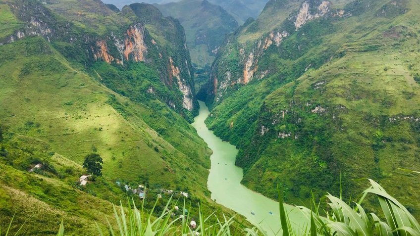 Tour Đông Bắc 5N5Đ: Hà Nội - Cao Bằng - Ba Bể - Hà Giang (từ HCM)