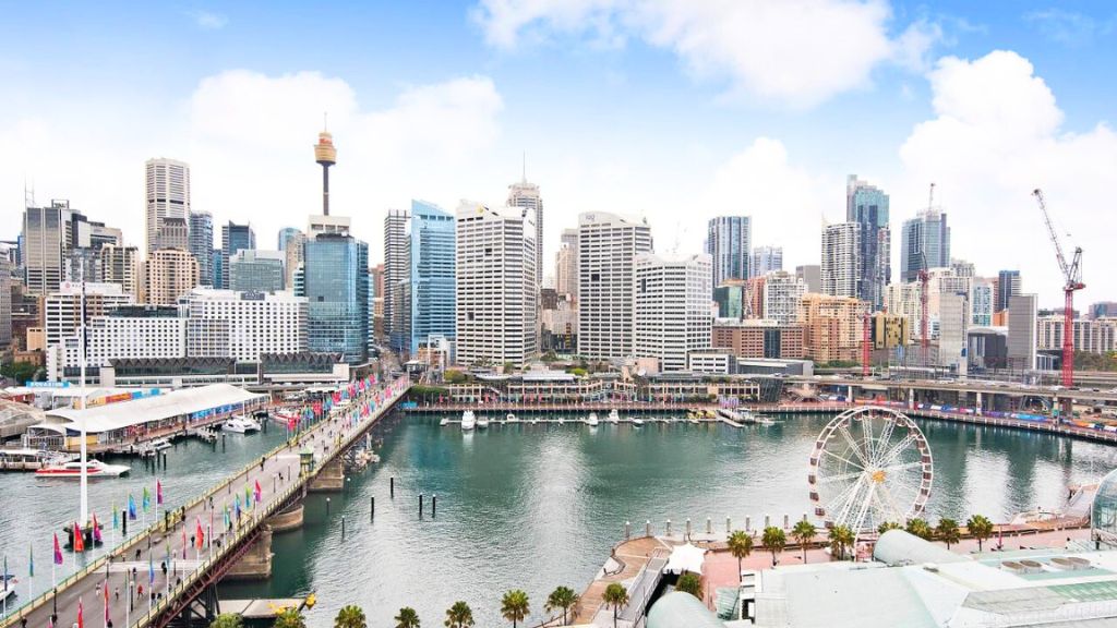 Cảng biển Darling Harbour sầm uất, nhộn nhịp