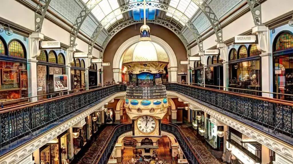 Kiến trúc xa hoa bên trong của Queen Victoria Building