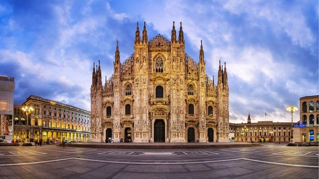 Vẻ đẹp lộng lẫy của nhà thờ Duomo