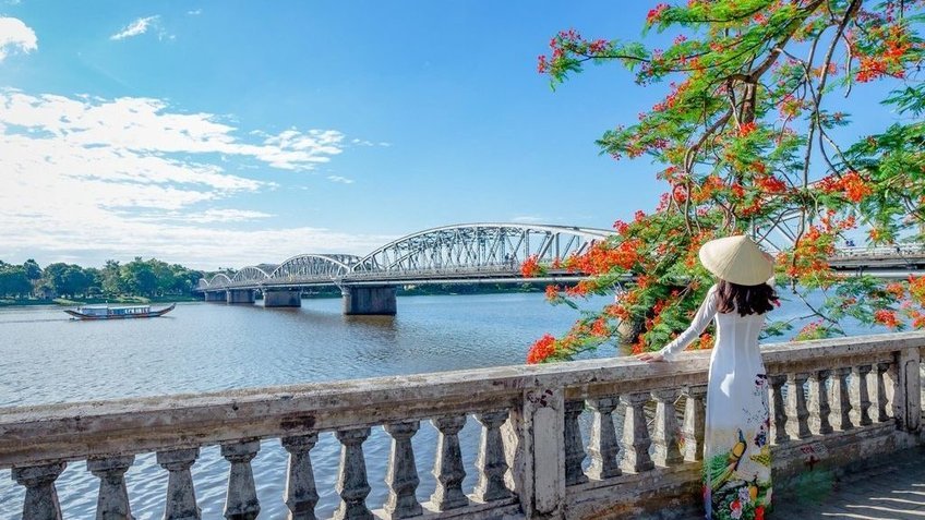 Tour Đà Nẵng Hội An Huế 5 Ngày 4 Đêm | Khám Phá Động Thiên Đường