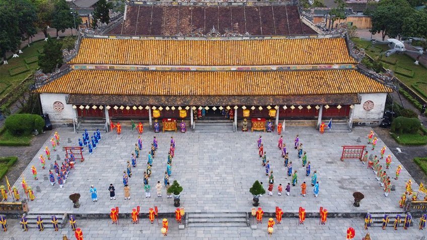 Tour du lịch Huế - Bãi biển Lăng Cô 4N3Đ