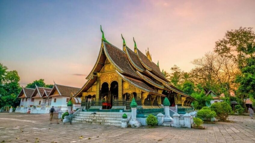Tour Lào 5 Ngày 4 Đêm | TP.HCM – Viêng Chăn – Vang Viêng – Luang Prabang | Vietpower Travel