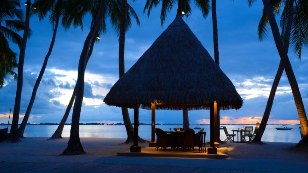 Khung cảnh chiều tà tại thiên đường Maldives