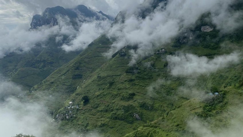 Tour Hà Giang 3N2Đ: Đồng Văn - Mã Pì Lèng - Cột Cờ Lũng Cú - Bản Lô Lô Chải