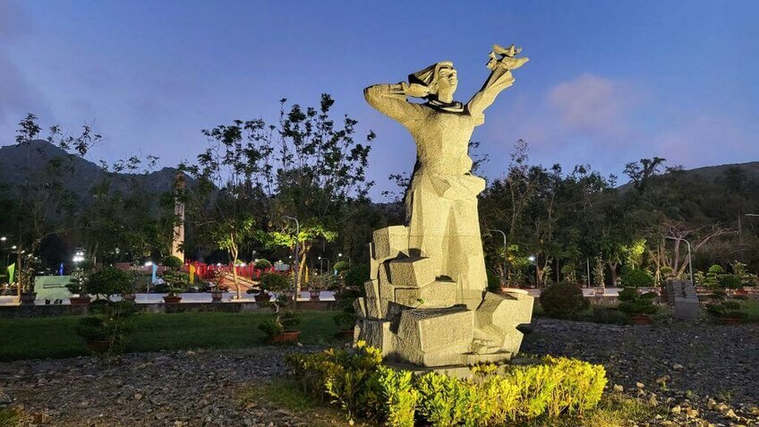 Tour Hà Nội - Cần Thơ - Côn Đảo 4N3Đ (bay Vietnam Airlines)