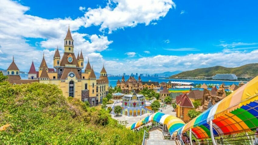 Tour Hà Nội – Nha Trang – Đà Lạt 5 Ngày 4 Đêm | Nghỉ Dưỡng Biển Xanh & Thành Phố Ngàn Hoa