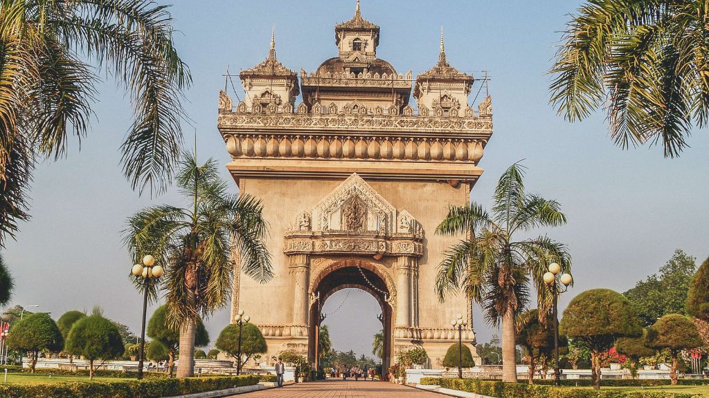 Khải Hoàn Môn Patuxay hoành tráng