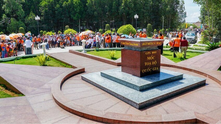 Tour Lục Tỉnh Miền Tây 5N4Đ: Khởi Hành Từ Hà Nội
