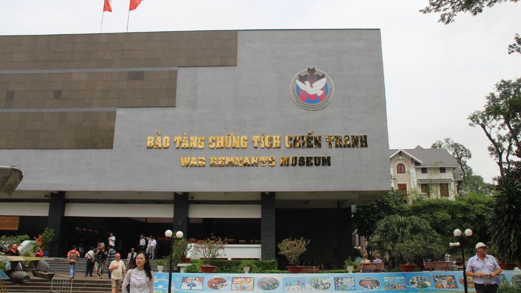 Ghé thăm Bảo tàng Chứng tích chiến tranh