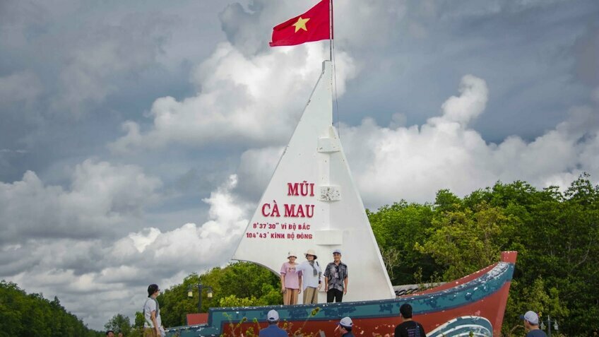 Tour Miền Tây 2N1Đ: Cần Thơ - Bạc Liêu - Sóc Trăng - Đất mũi Cà Mau