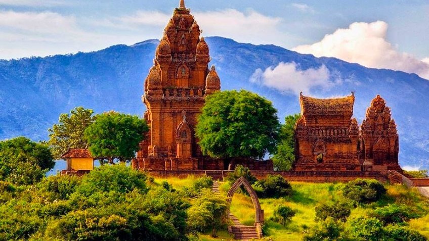 Tour miền Trung: Khám phá vẻ đẹp thiên nhiên Ninh Thuận - Mũi Né 5N4Đ