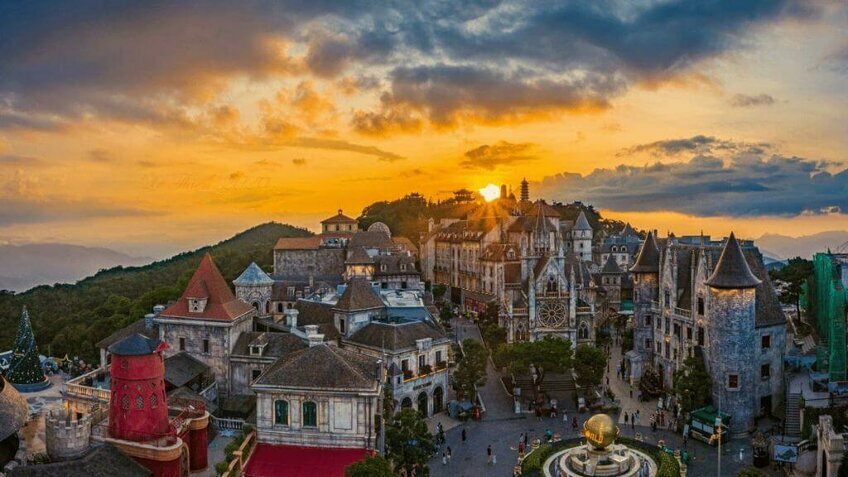 Tour Miền Trung 4N3Đ: Huế - Quảng Bình - Đà Nẵng - Hội An Từ HCM