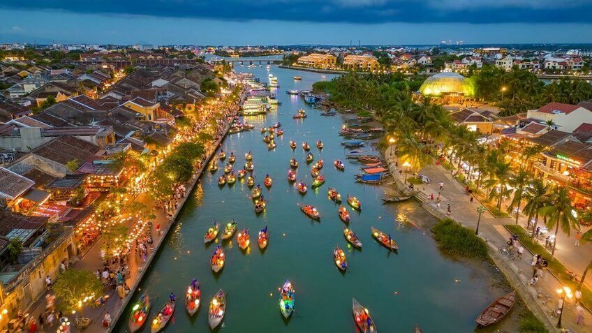 Tour Miền Trung 4N3Đ: Huế - Quảng Bình - Đà Nẵng - Hội An Từ HCM