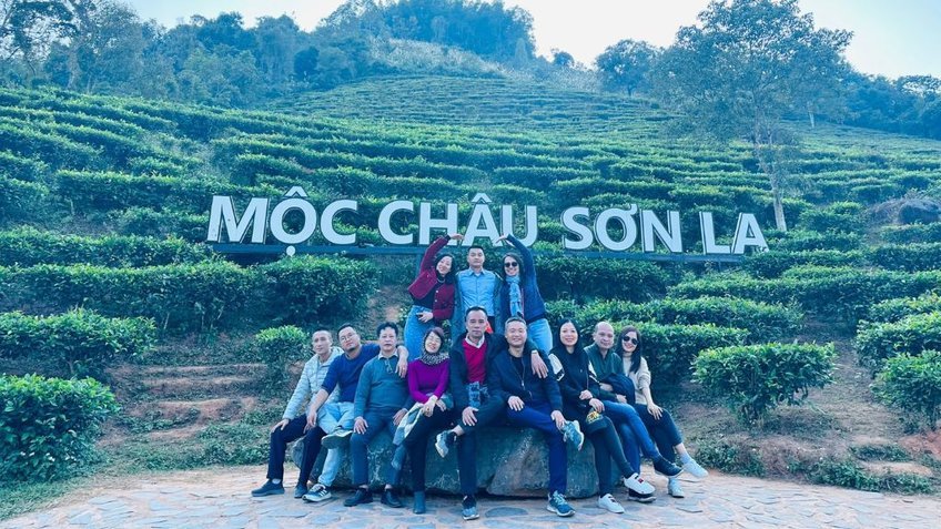 Tour Mộc Châu 2N1Đ: Khám Phá Cao Nguyên Xanh