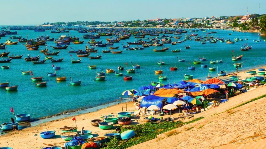 Tour Mũi Né 3N2Đ: Hầm Rượu - Tháp Poshanu - Bàu Sen Bàu Trắng từ HCM