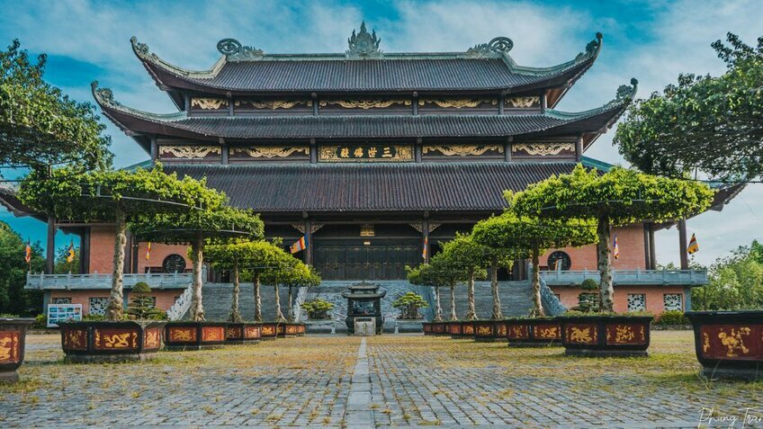 Tour Ninh Bình Tết 2026: Bái Đính - Tràng An - Hang Múa 1N