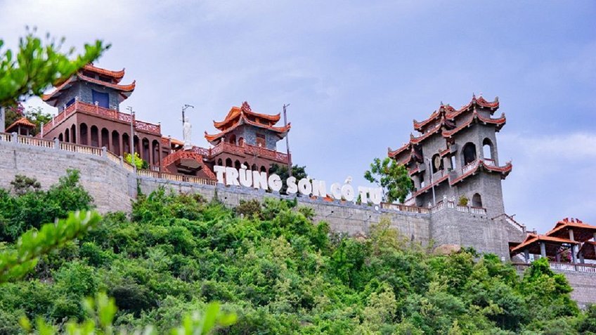 Tour Ninh Thuận 3 ngày 2 đêm: KDL Tanyoli - Vĩnh Hy - Hang Rái - Vườn nho - Đồng cừu