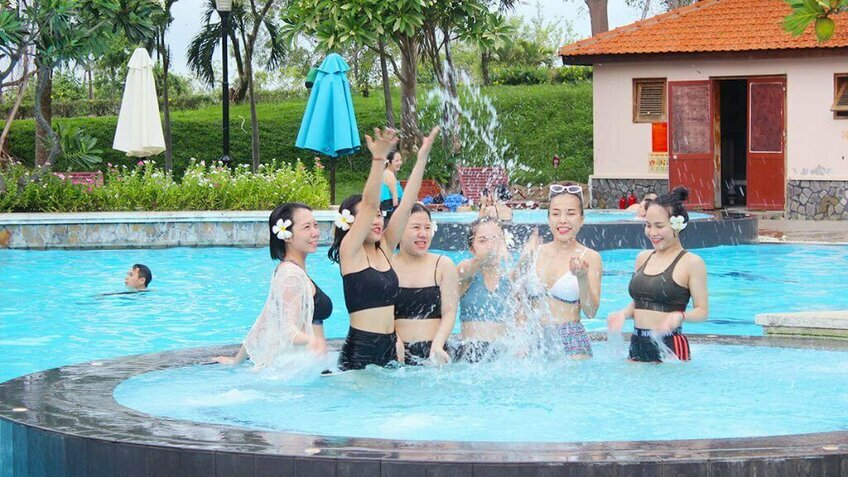 Tour Ninh Thuận 3N3Đ: Ninh Chữ - Vịnh Vĩnh Hy