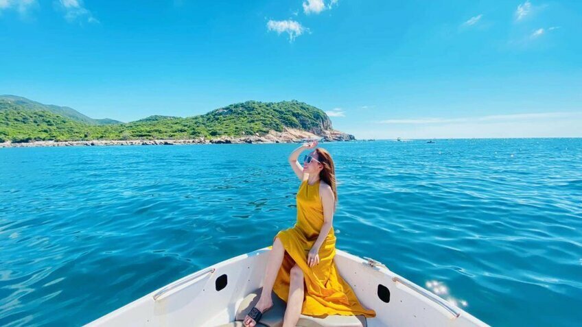 Tour Ninh Thuận 3 ngày 2 đêm: KDL Tanyoli - Vĩnh Hy - Hang Rái - Vườn nho - Đồng cừu