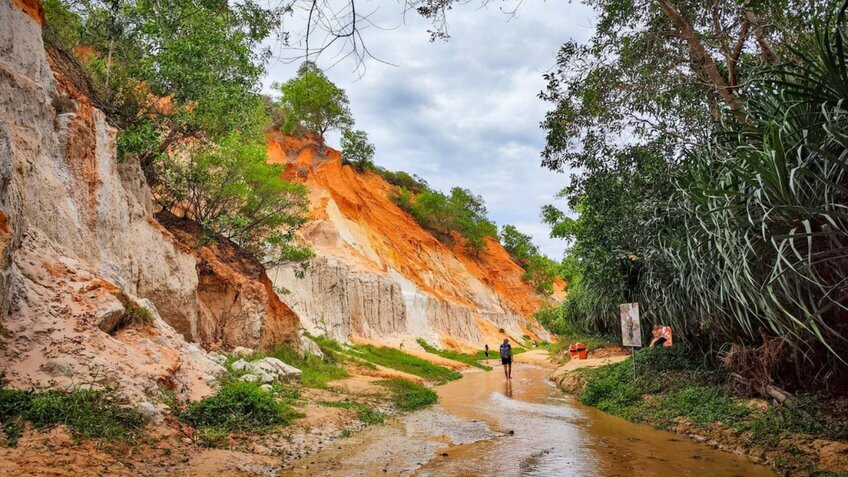 Tour Phan Thiết 2 ngày 1 đêm: Bikini Beach - Jeep Tour - LongBeach Peal (Khởi hành HCM)