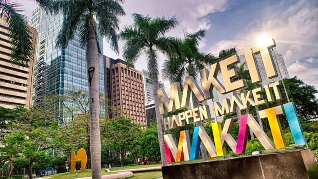 Phố Makat sầm uất