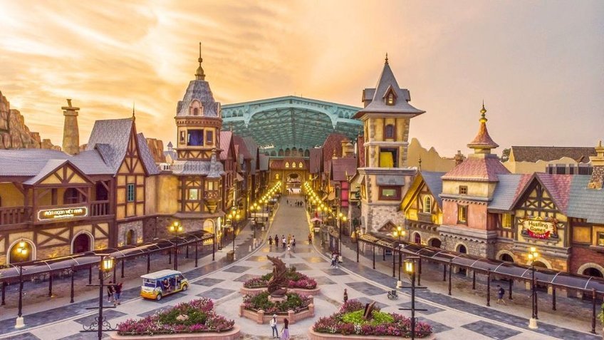 Tour Phú Quốc 3 Ngày 2 Đêm Từ TP.HCM | Grand World - Câu Cá - Ngắm San Hô - Sunset Town