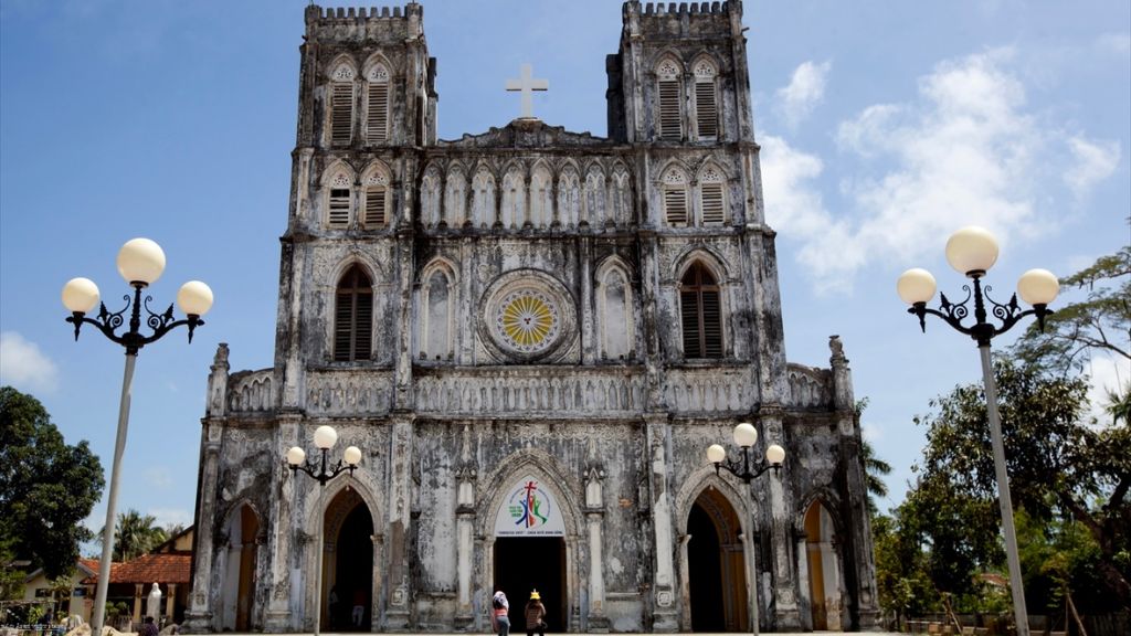 Nhà thờ Mằng Lăng cổ kính