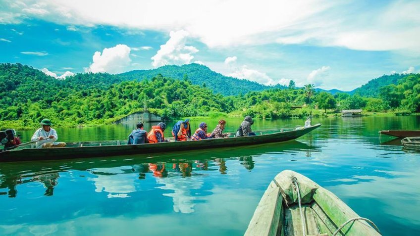 Tour Quảng Bình 4 Ngày 3 Đêm Từ Hà Nội | Động Thiên Đường – Suối Nước Moọc | Vietpower Travel