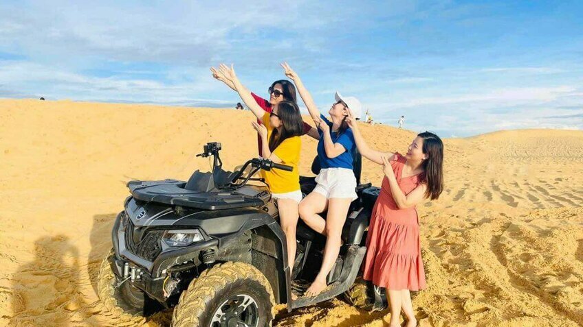 Tour Quảng Bình từ Hà Nội 3N3Đ: Vũng Chùa - Biển Nhật Lệ - Động Thiên Đường - Sông Chày Hang Tối - Đồi Cát - City Tour