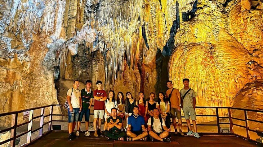 Tour Quảng Bình: Động Thiên Đường - Sông Chày Hang Tối 1 ngày