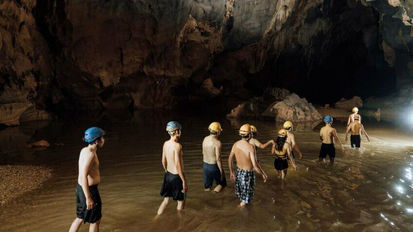 Tour Quảng Bình: Động Thiên Đường - Sông Chày Hang Tối 1 ngày
