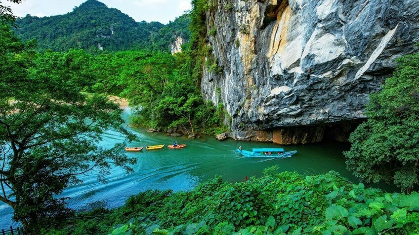 Tour Quảng Bình: Động Thiên Đường - Sông Chày Hang Tối 1 ngày