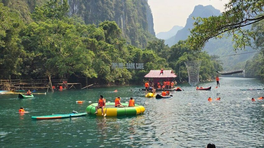 Tour Quảng Bình: Động Thiên Đường - Sông Chày Hang Tối 1 ngày