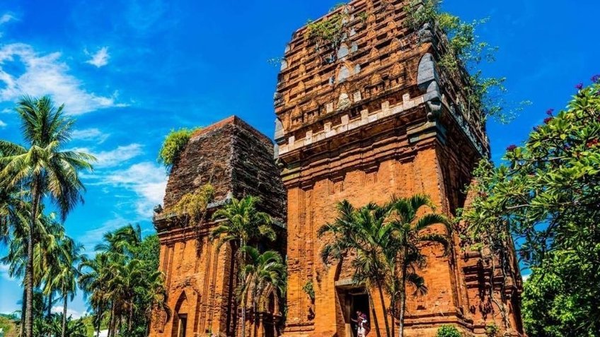 Tour Quy Nhơn Phú Yên 3 Ngày 2 Đêm | Kỳ Co – Eo Gió – Gành Đá Đĩa | Vietpower Travel