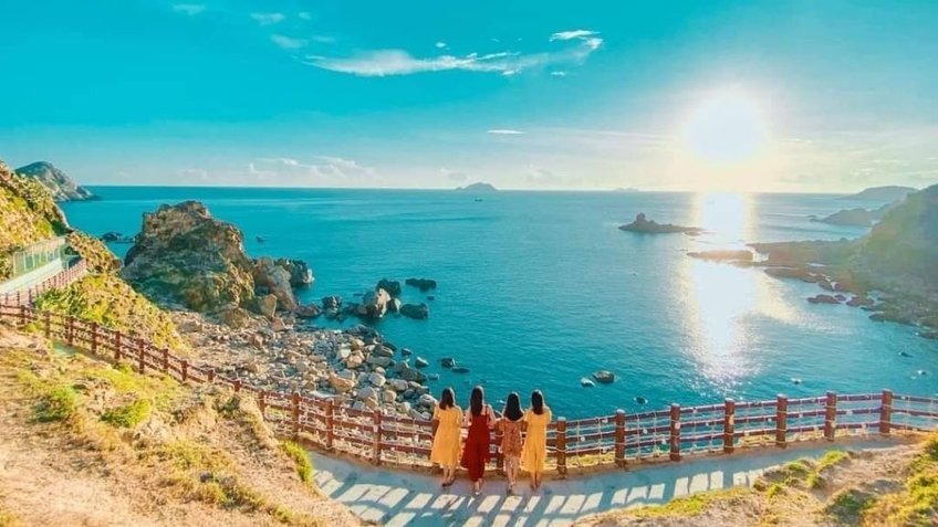 Tour Quy Nhơn Phú Yên 3 Ngày 2 Đêm | Kỳ Co – Eo Gió – Gành Đá Đĩa | Vietpower Travel