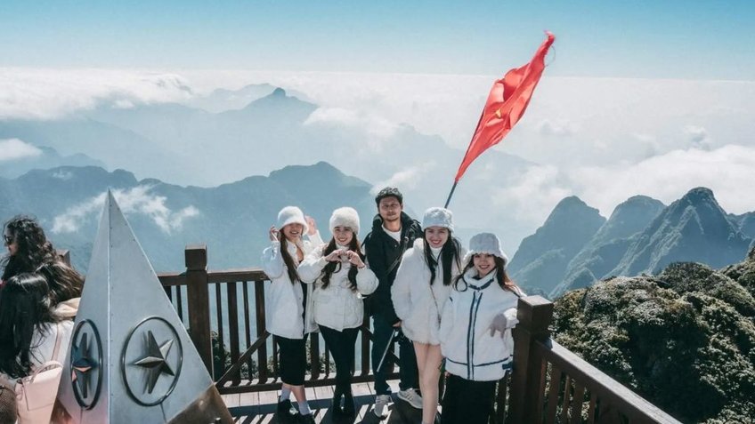 Tour Sapa 2N2Đ: Hà Nội - Sapa - Cát Cát - Hàm Rồng - Fansipan